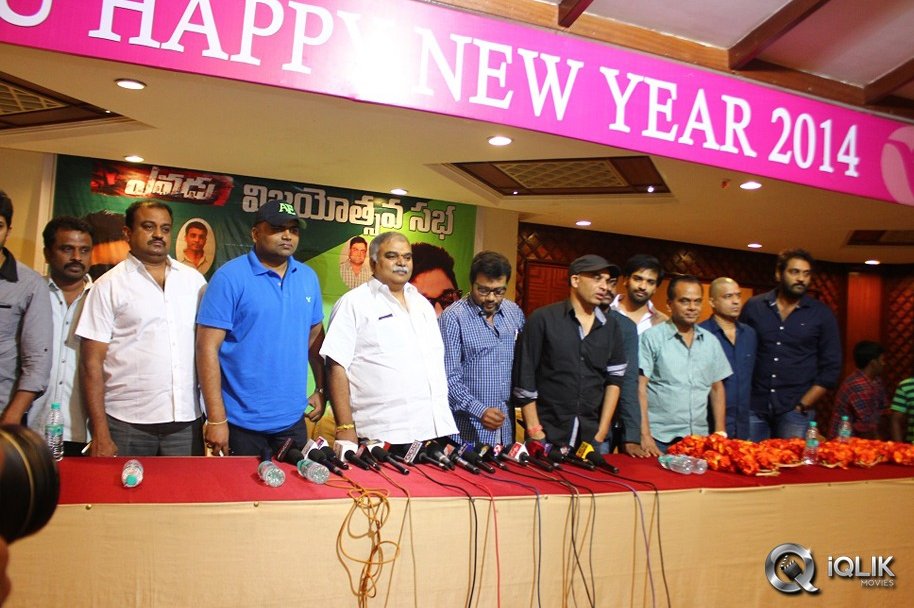 Yevadu-Movie-Success-Tour